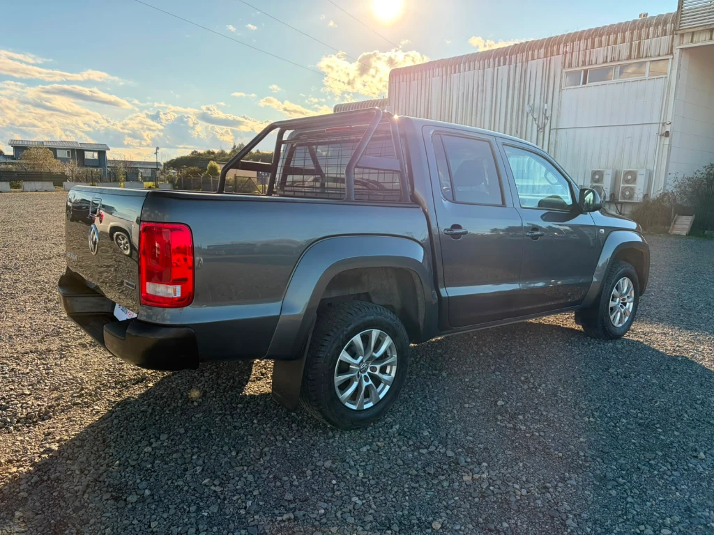 Volkswagen Amarok Dcab Tdi 4x4 Trendline 2.0 año 2023