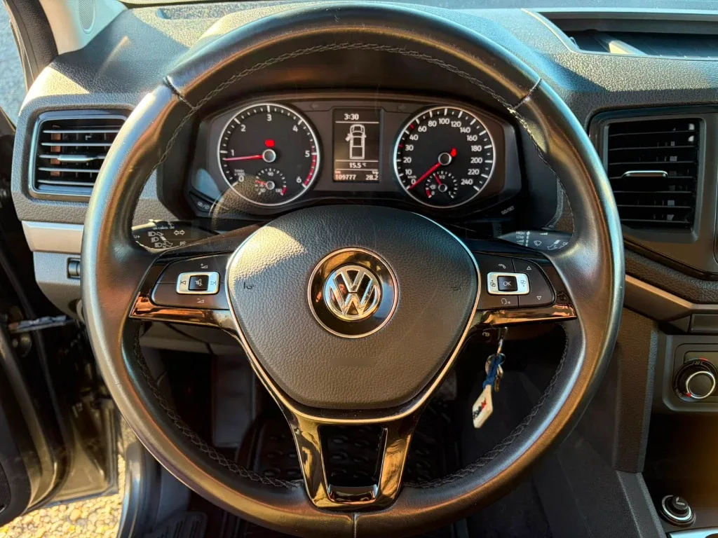 Volkswagen Amarok Dcab Tdi 4x4 Trendline 2.0 año 2023