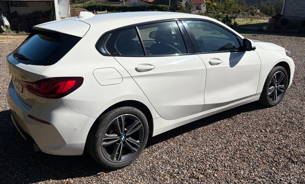 BMW 118 2.0 D Sport Plus At Diesel año 2022