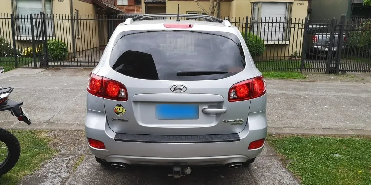 HYUNDAI SANTA FE 2.7 Gls 4wd At año 2010