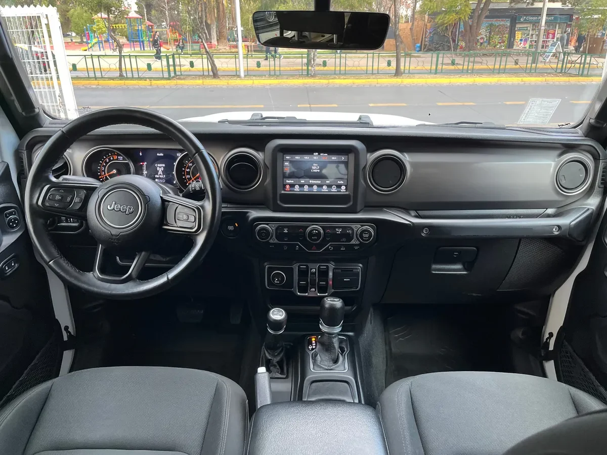Jeep Wrangler 3.6 Unlimited Rubicon At 4x4 año 2022