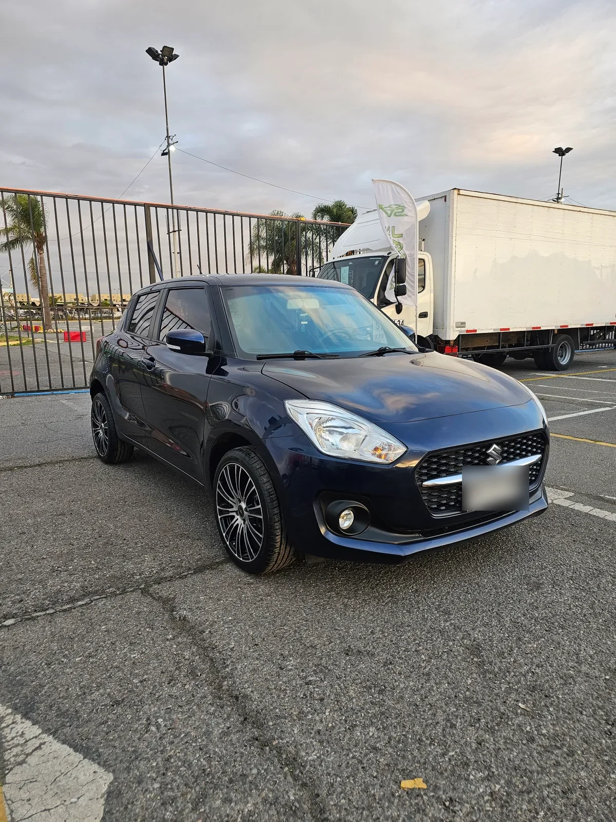 SUZUKI SWIFT 1.2 Gl Mt año 2023