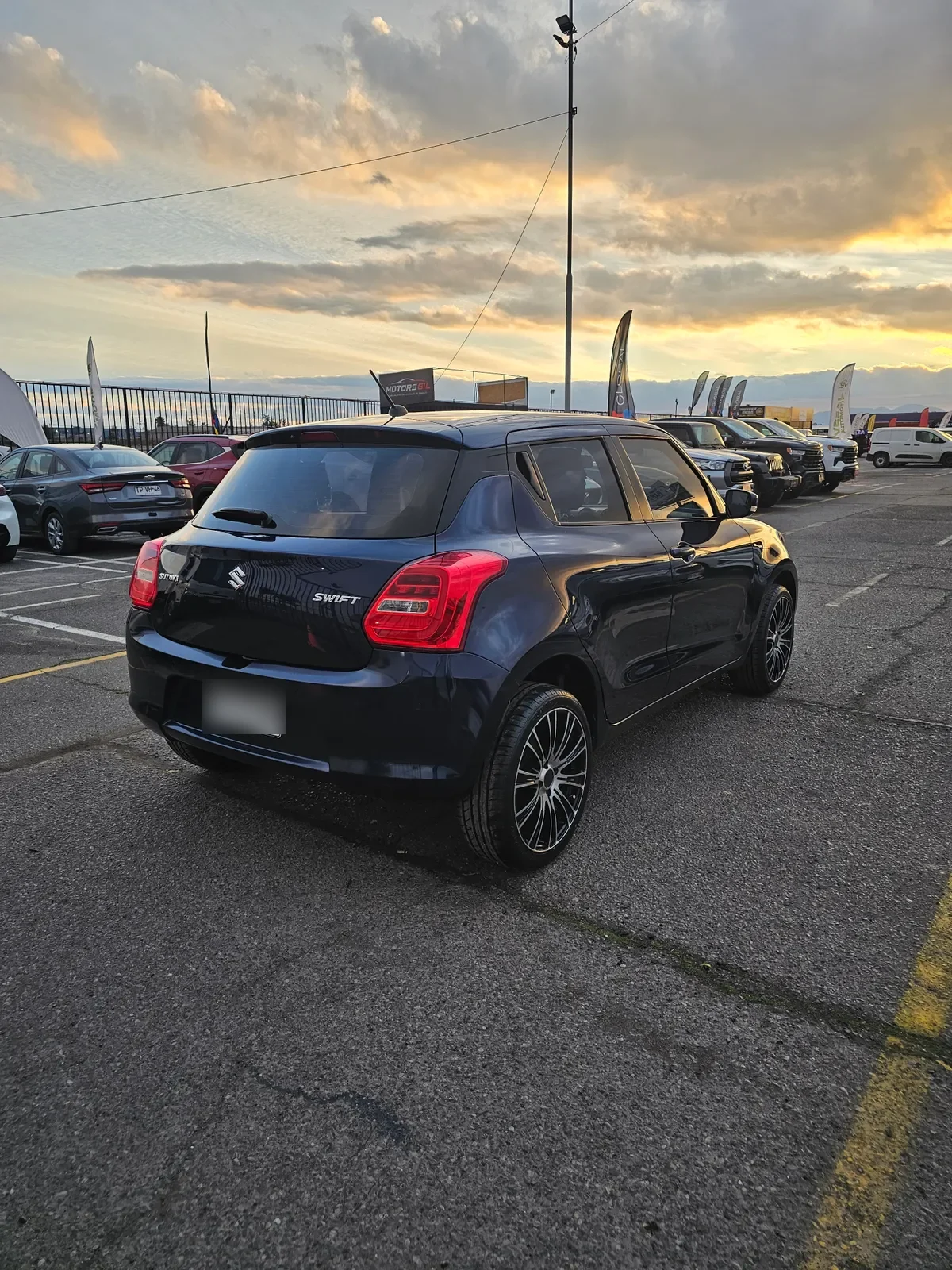 SUZUKI SWIFT 1.2 Gl Mt año 2023