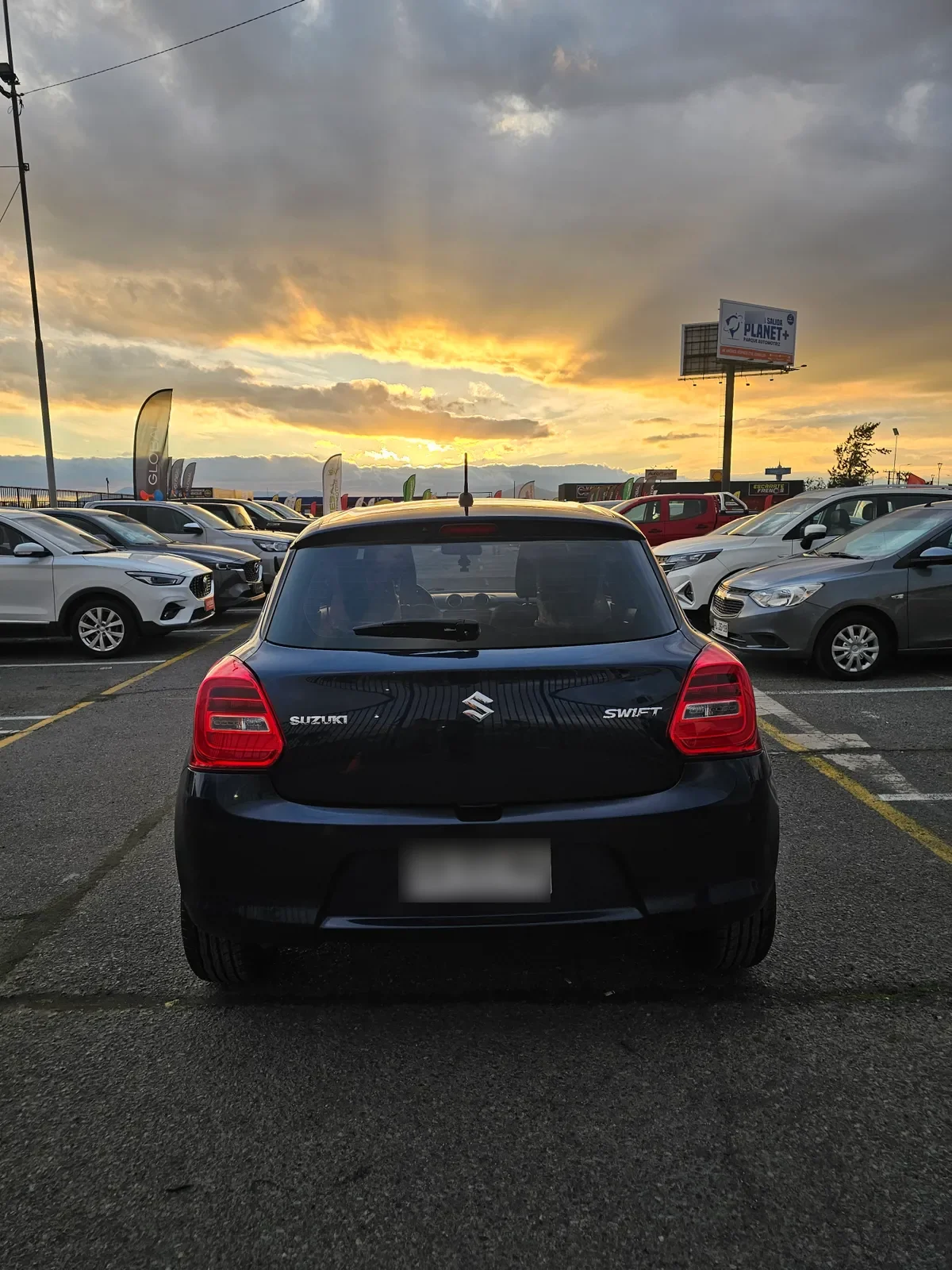 SUZUKI SWIFT 1.2 Gl Mt año 2023