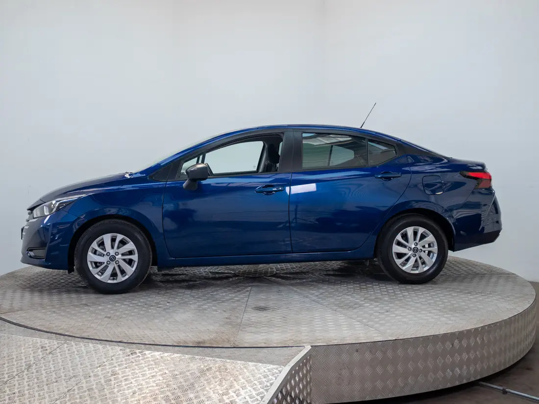 Nissan Versa 1.6 Sense Mt año 2024