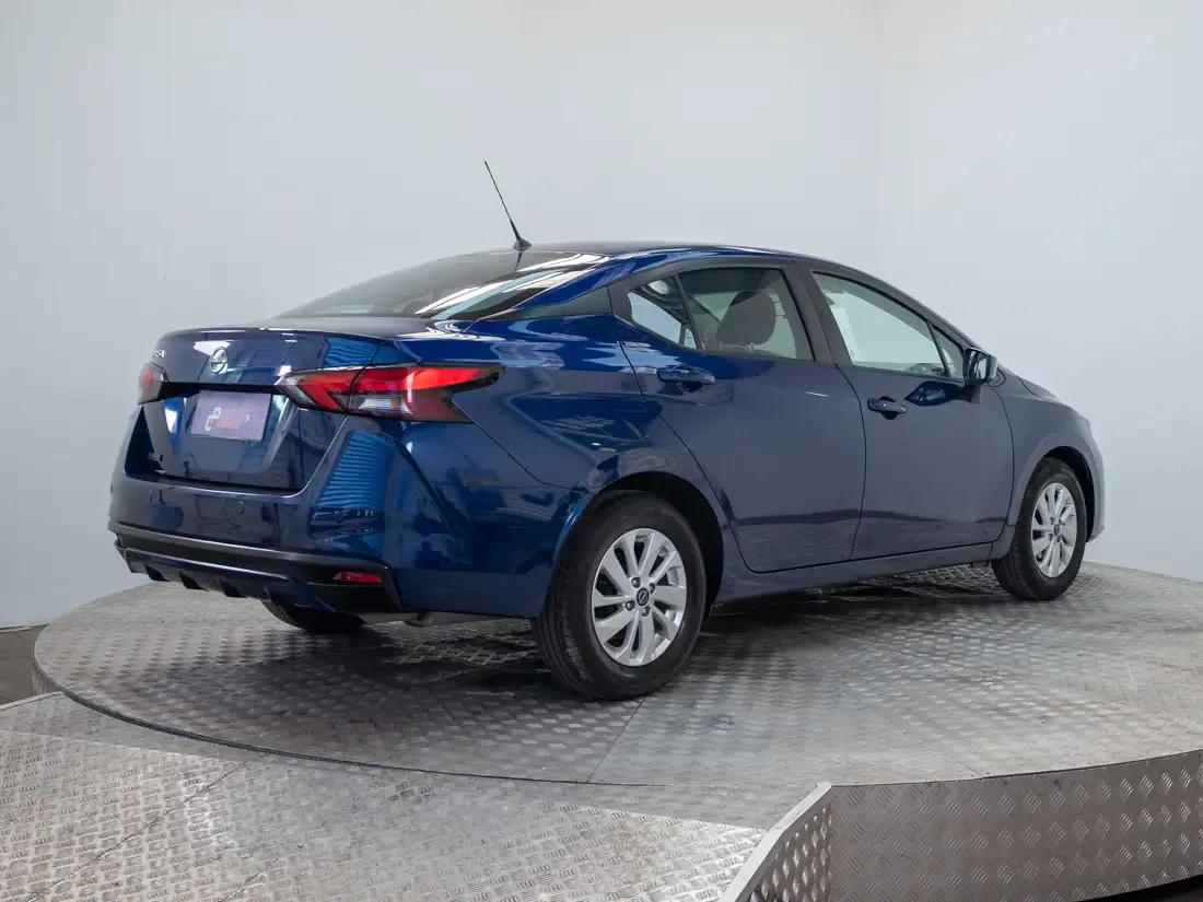 Nissan Versa 1.6 Sense Mt año 2024
