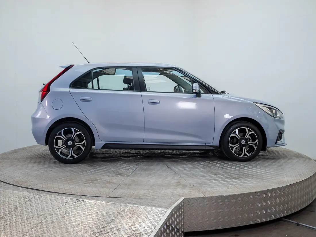 MG 3 Mg 3 1.5 Com At año 2023