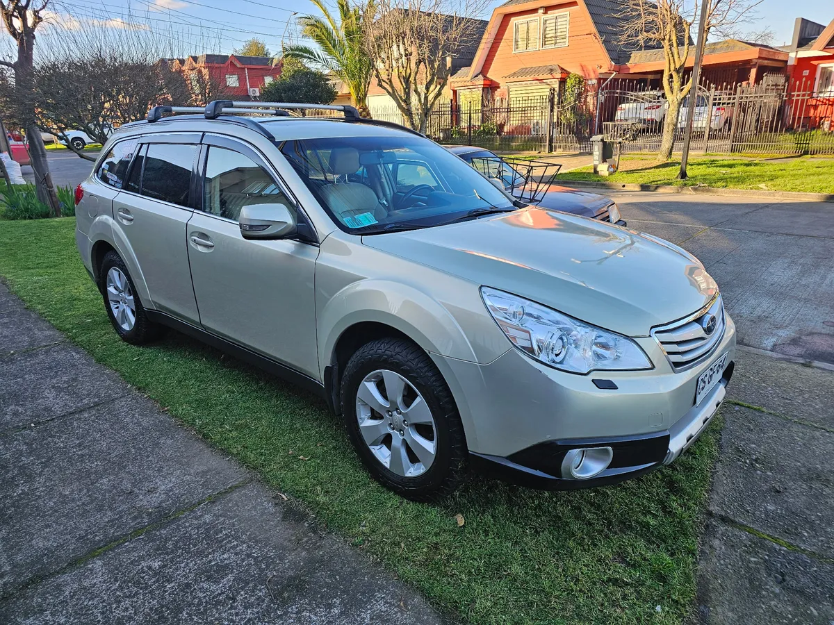 Subaru Outback Otra año 2011
