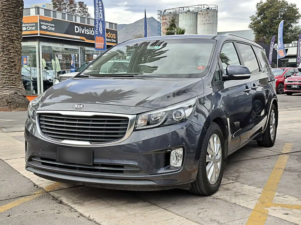 Kia Grand Carnival Ex 3.3 At año 2018