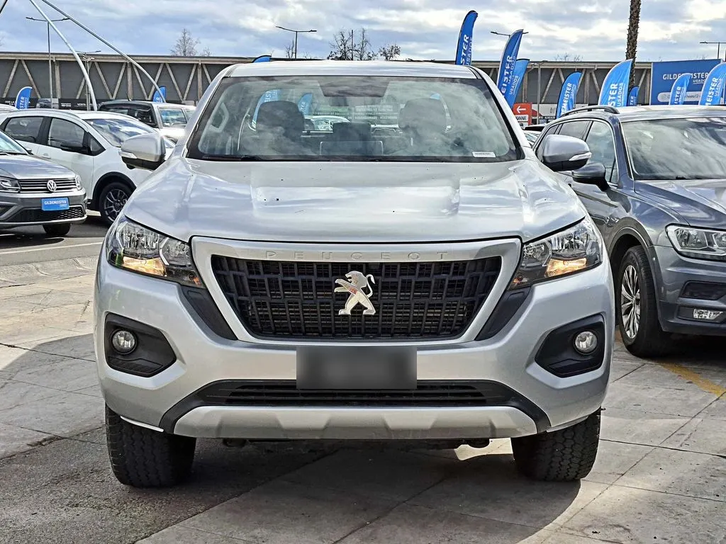 Peugeot Landtrek 2.2 Active Bluehdi Diesel 4x4 At 4p año 2025