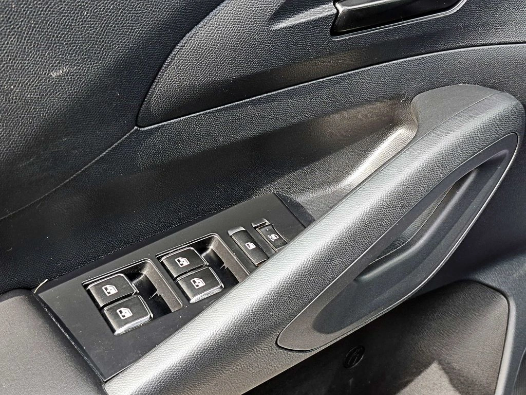 Peugeot Landtrek 2.2 Active Bluehdi Diesel 4x4 At 4p año 2025