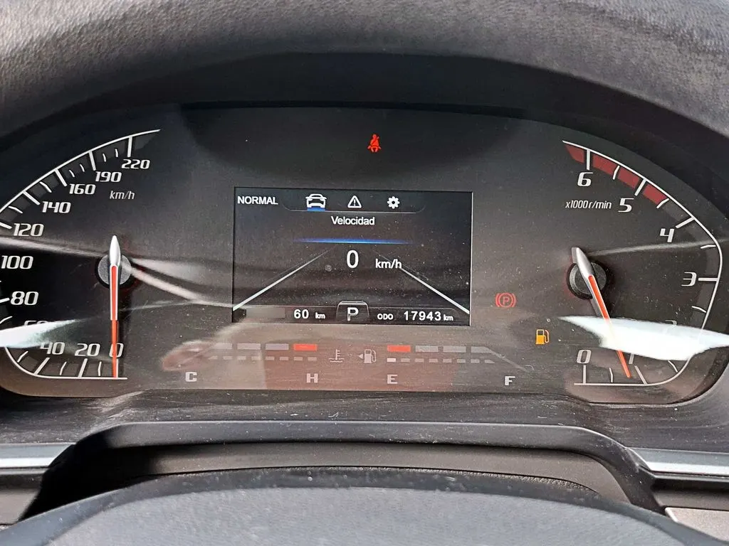 Peugeot Landtrek 2.2 Active Bluehdi Diesel 4x4 At 4p año 2025