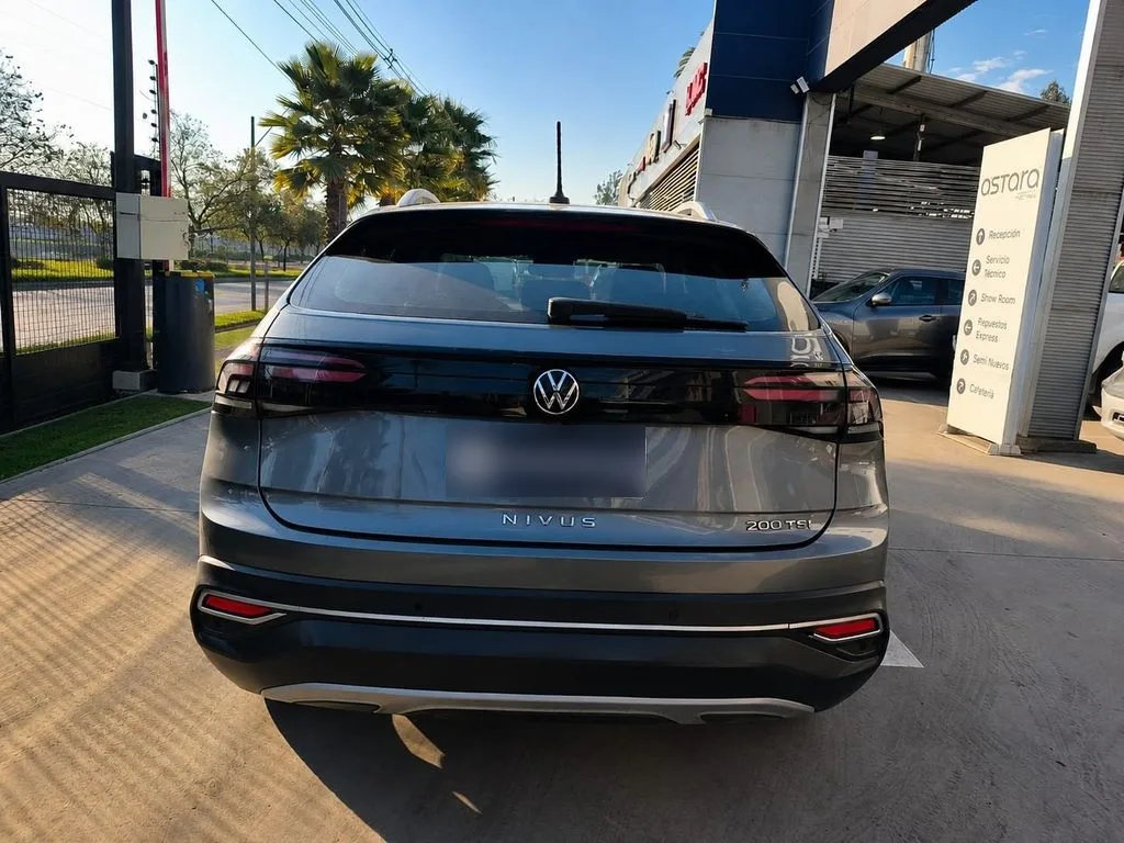 Volkswagen Nivus 1.0t At Tsi Higline año 2022