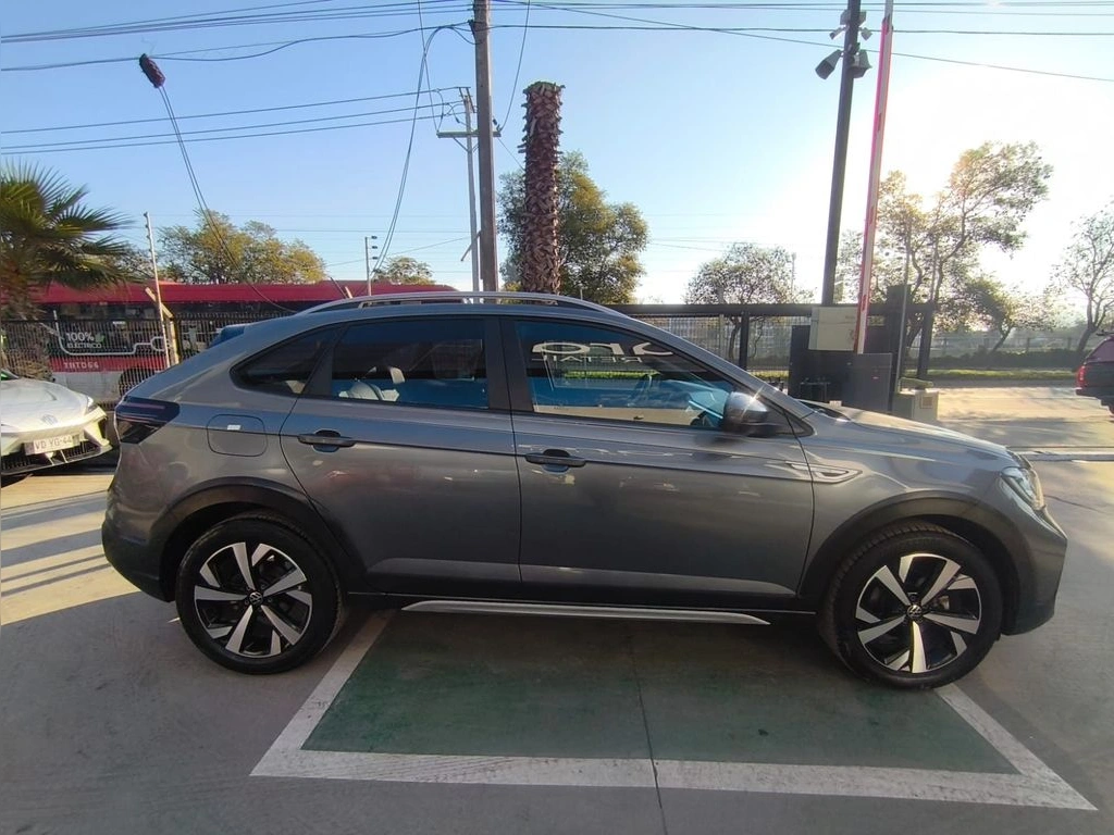 Volkswagen Nivus 1.0t At Tsi Higline año 2022