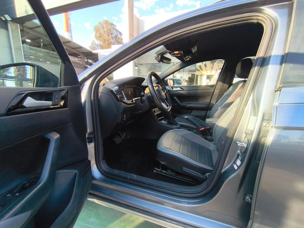 Volkswagen Nivus 1.0t At Tsi Higline año 2022