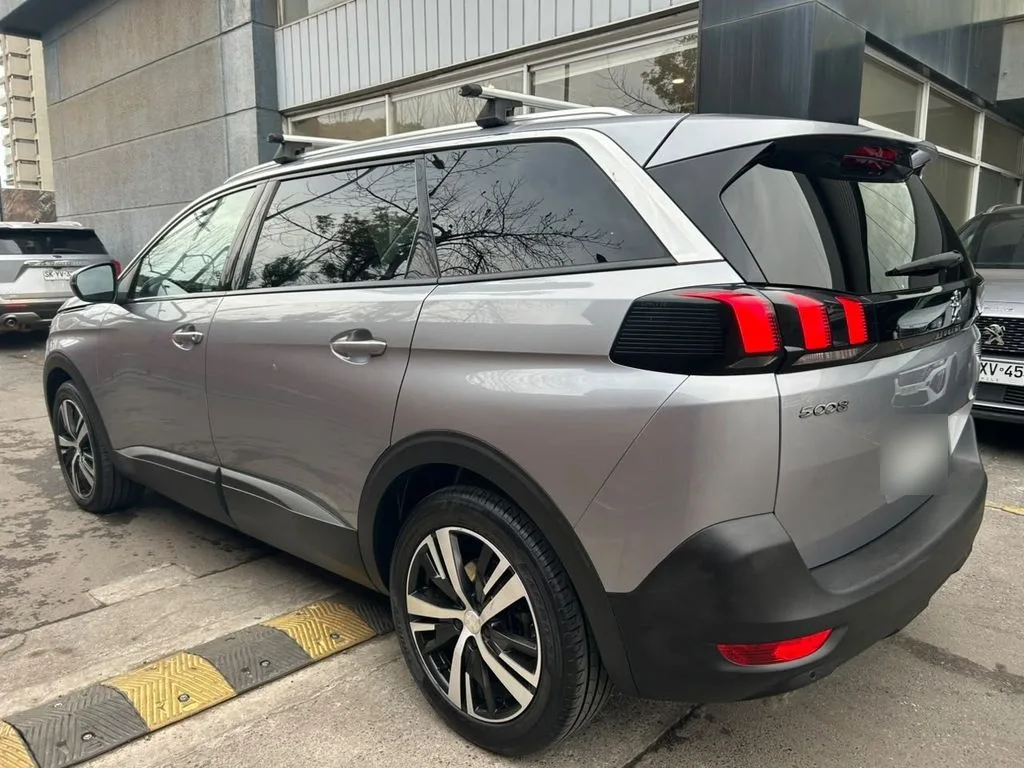Peugeot 5008 1.5 Allure Diesel 4x2 130 At 5p año 2019