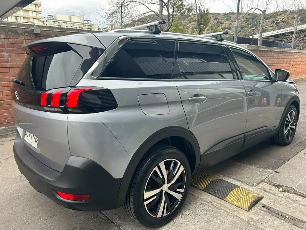 Peugeot 5008 1.5 Allure Diesel 4x2 130 At 5p año 2019