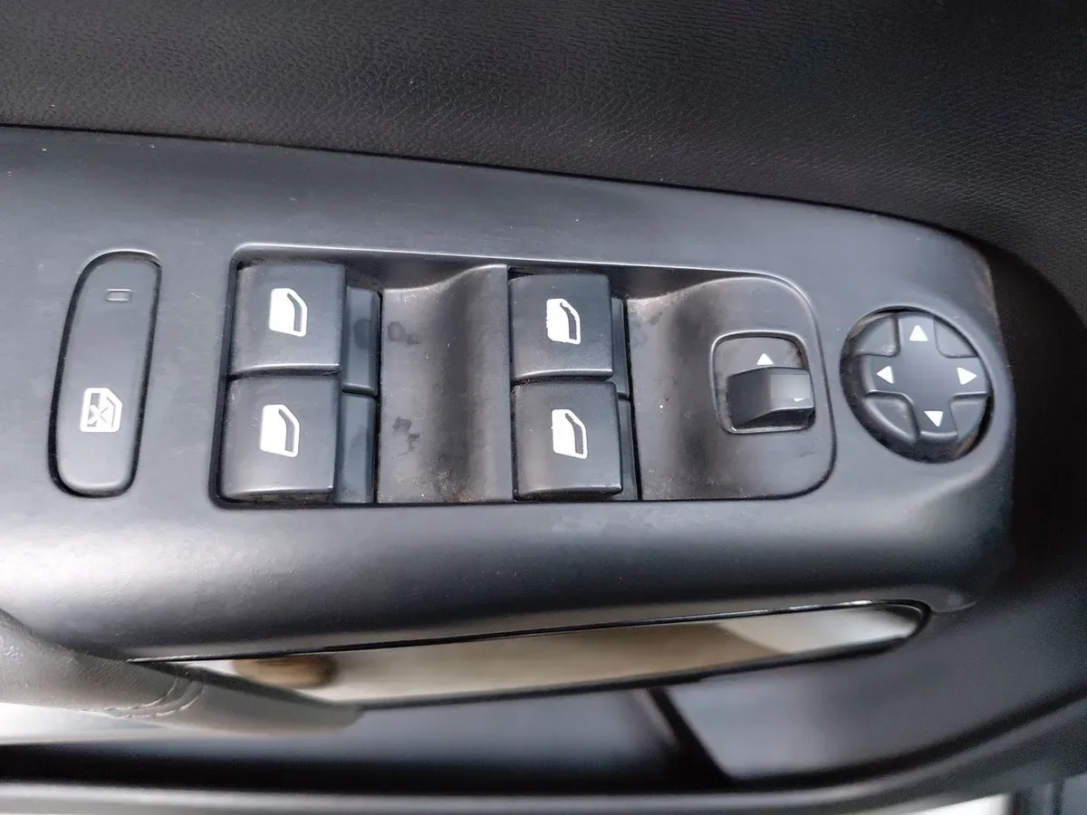 Citroen C5 Aircross 2.0 Shine Pack Bluehdi Diesel 4x2 180 Ss Eat8 5p año 2021