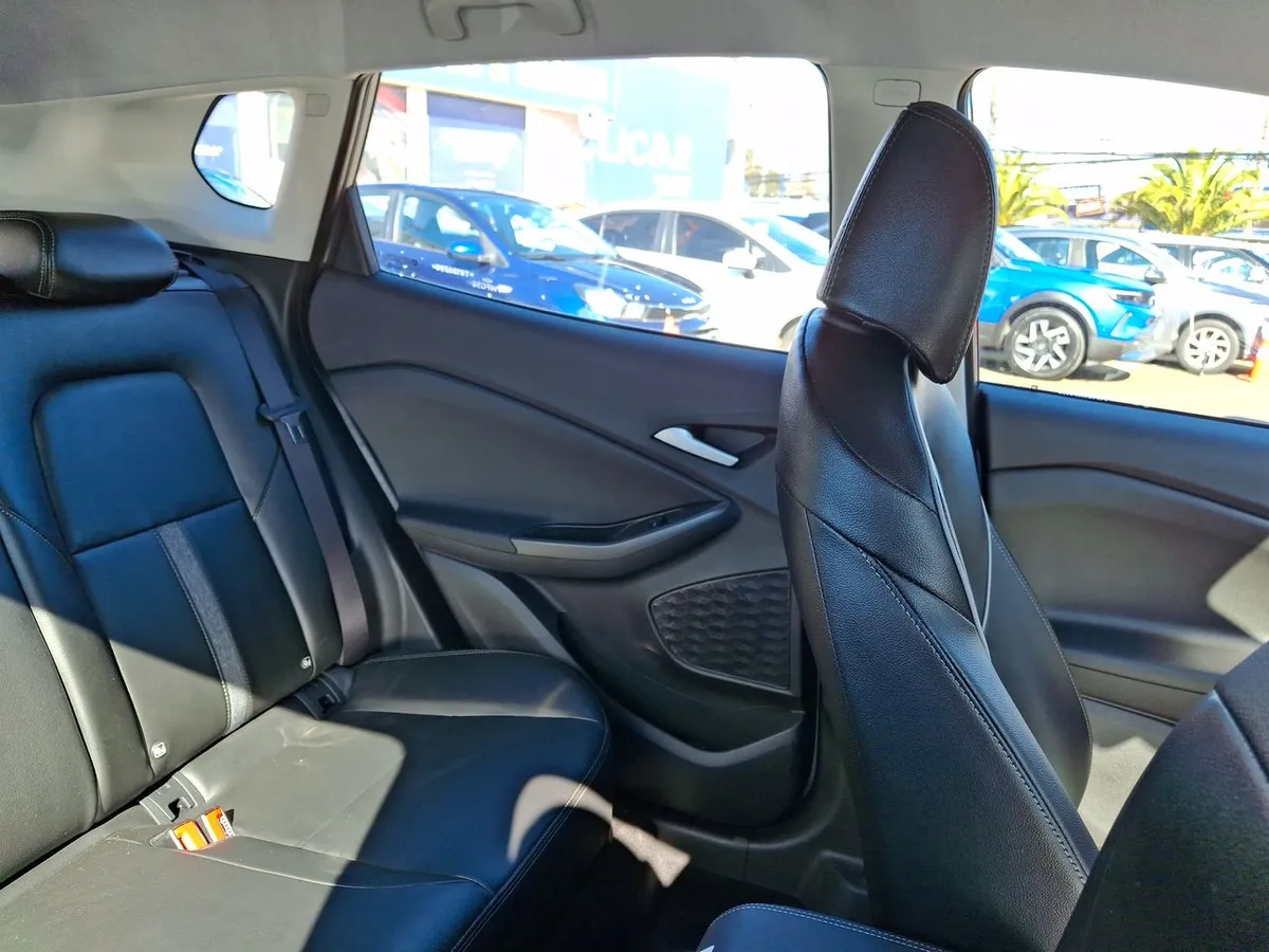 Chevrolet Tracker 1.2t Ltz T 4x2 At 5p año 2026