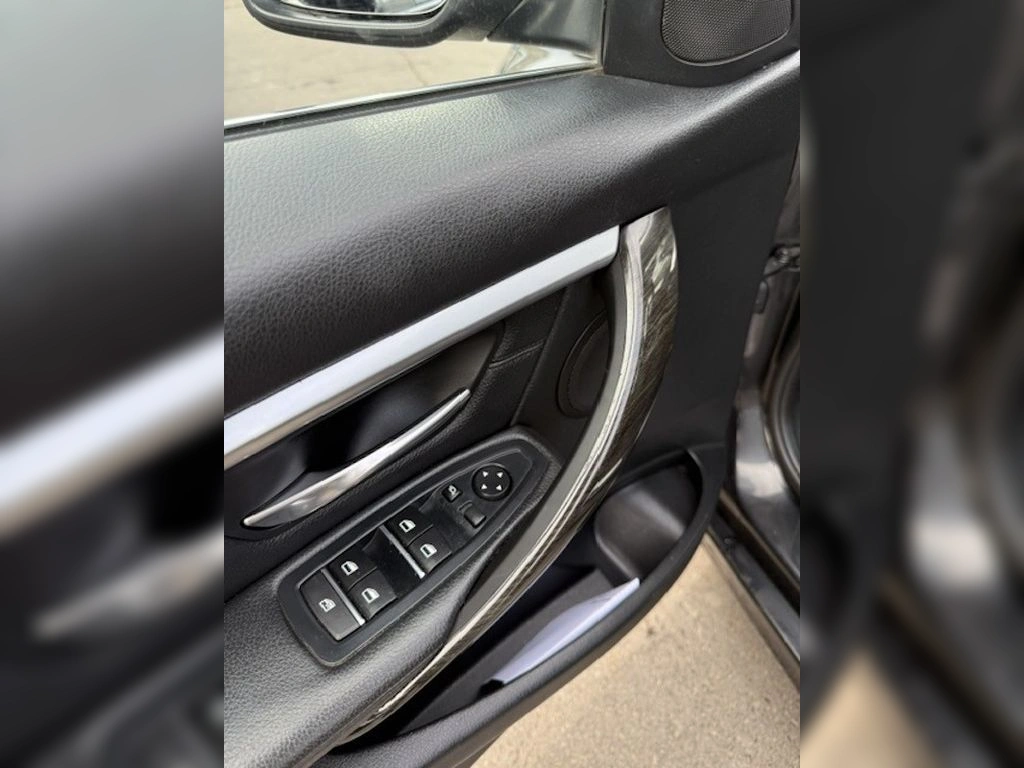 BMW 330 2.0 Lci Luxury 4x2 At 4p año 2017
