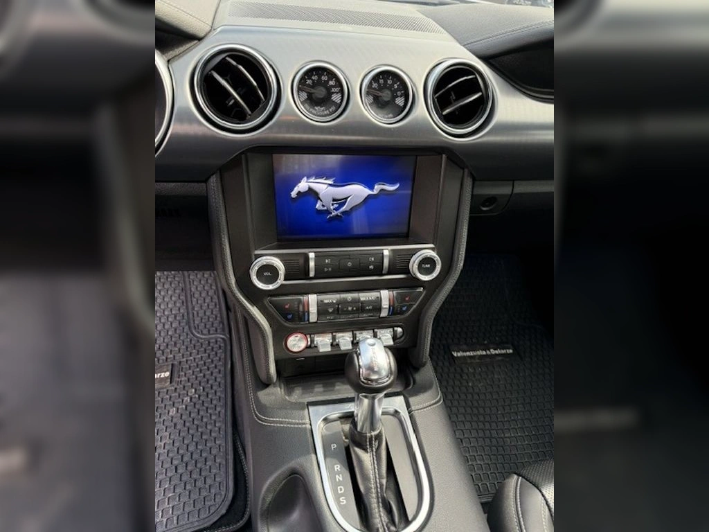 Ford Mustang 5.0 Mach 1 año 2023