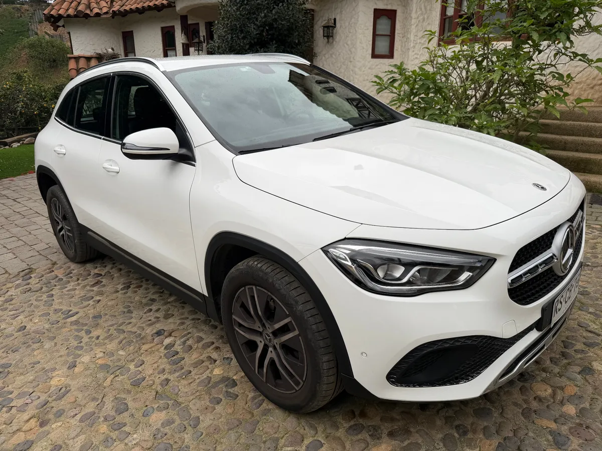 MERCEDES BENZ GLA200 Otra año 2022