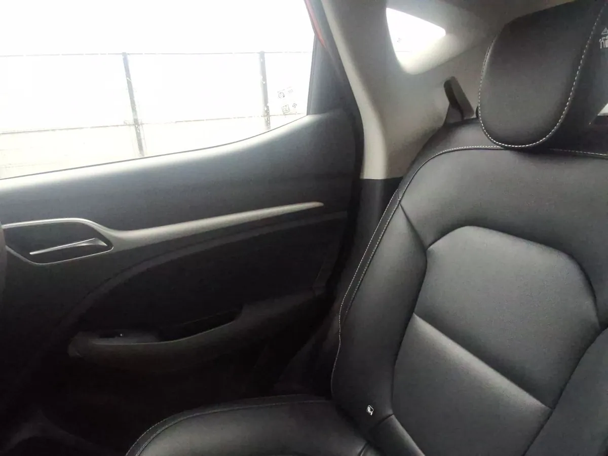MG Mg Zs 1.5 Std 4x2 At 5p año 2024