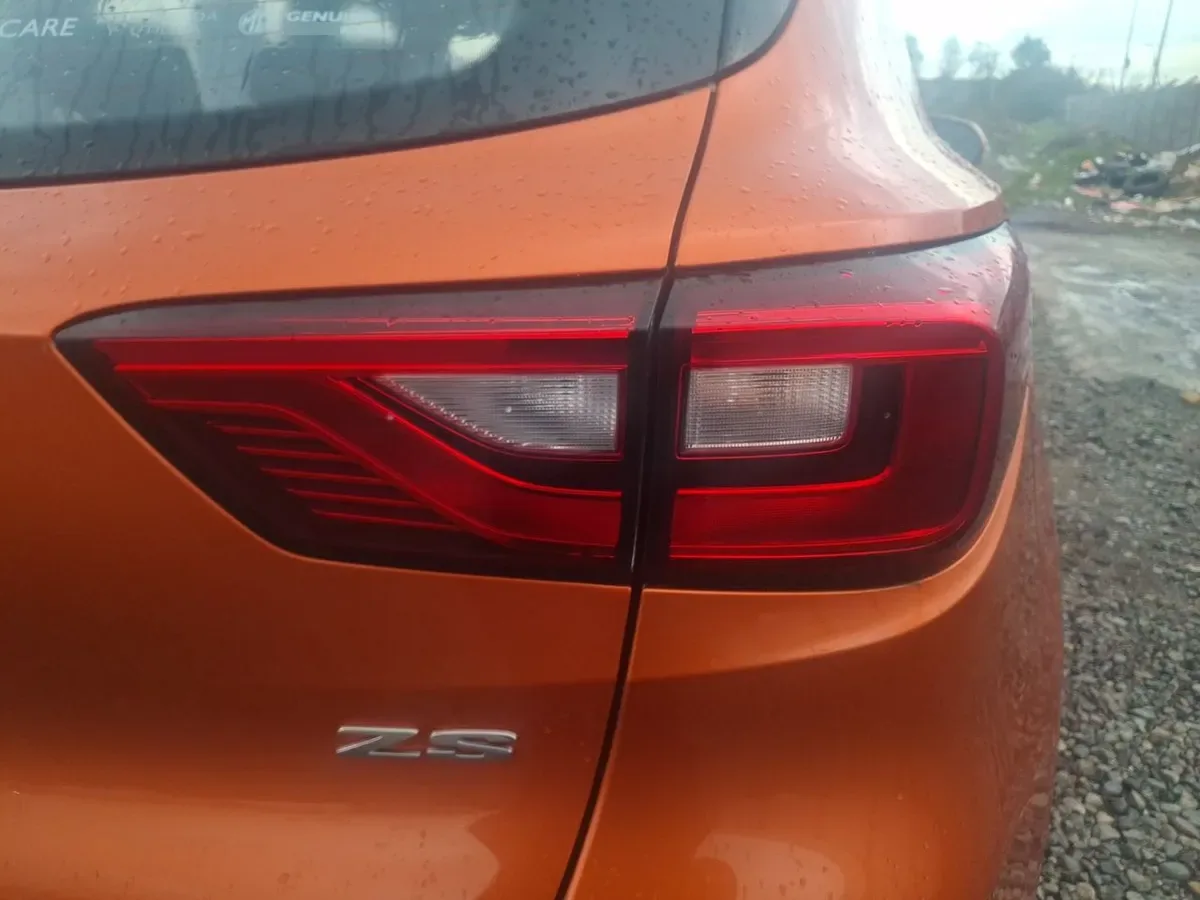 MG Mg Zs 1.5 Std 4x2 At 5p año 2024