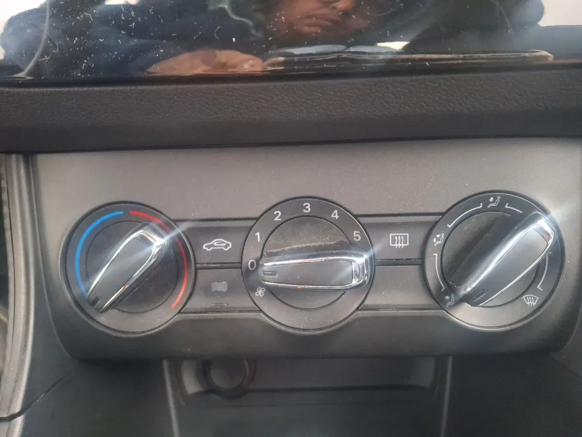 MG Mg Zs 1.5 Std 4x2 At 5p año 2024
