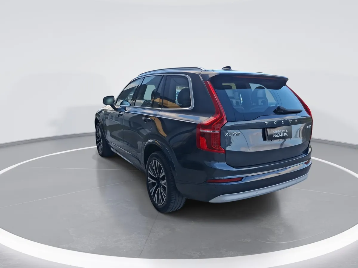 Volvo Xc90 2.0 B6 Momentum 4x4 At 5p año 2022