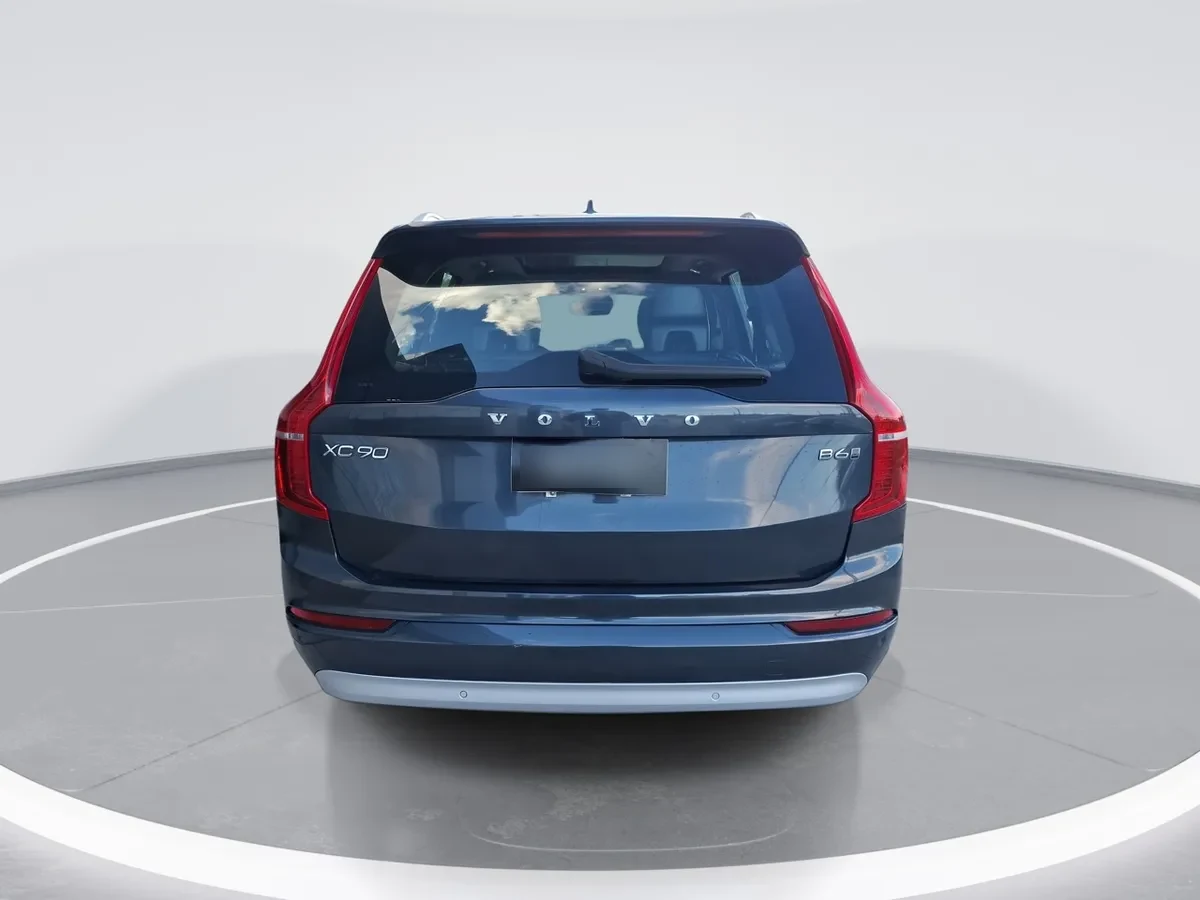 Volvo Xc90 2.0 B6 Momentum 4x4 At 5p año 2022