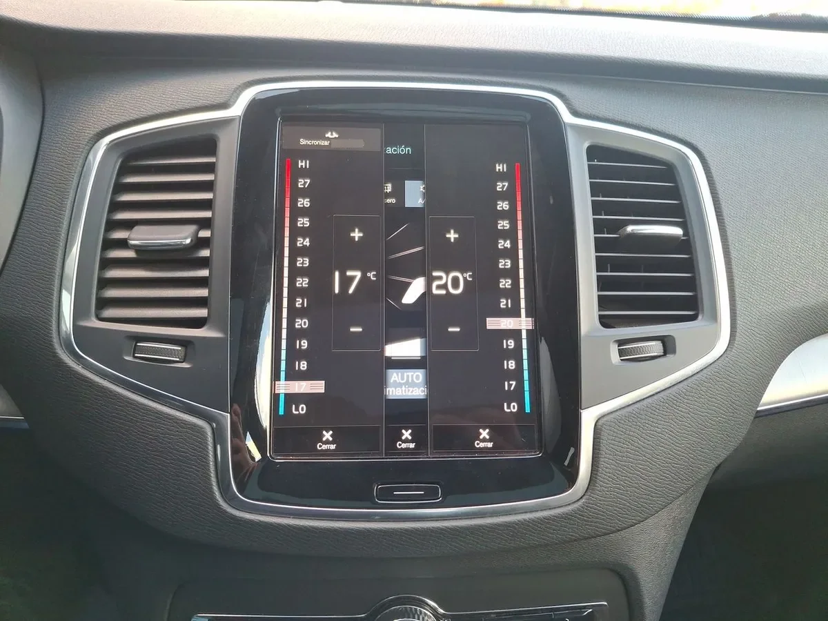 Volvo Xc90 2.0 B6 Momentum 4x4 At 5p año 2022