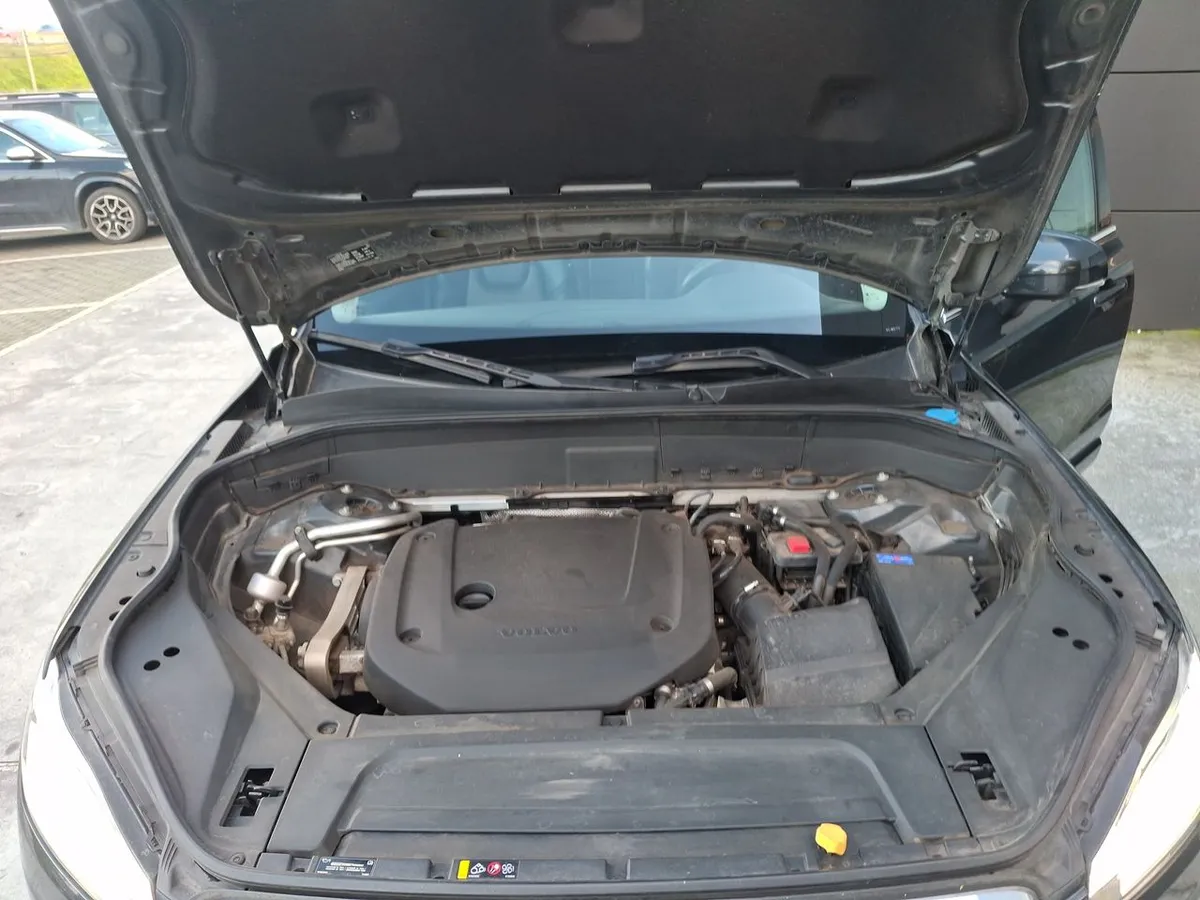 Volvo Xc90 2.0 B6 Momentum 4x4 At 5p año 2022