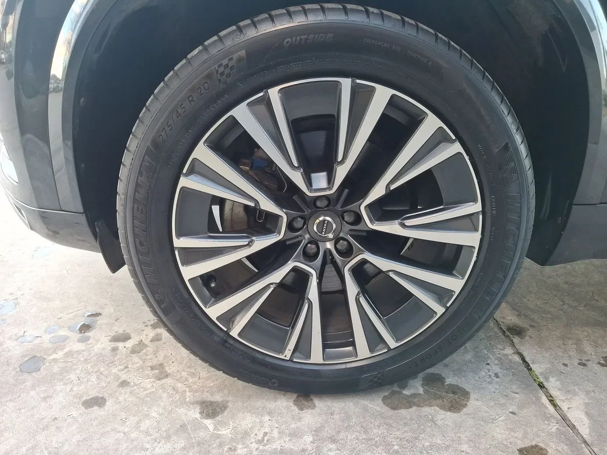 Volvo Xc90 2.0 B6 Momentum 4x4 At 5p año 2022