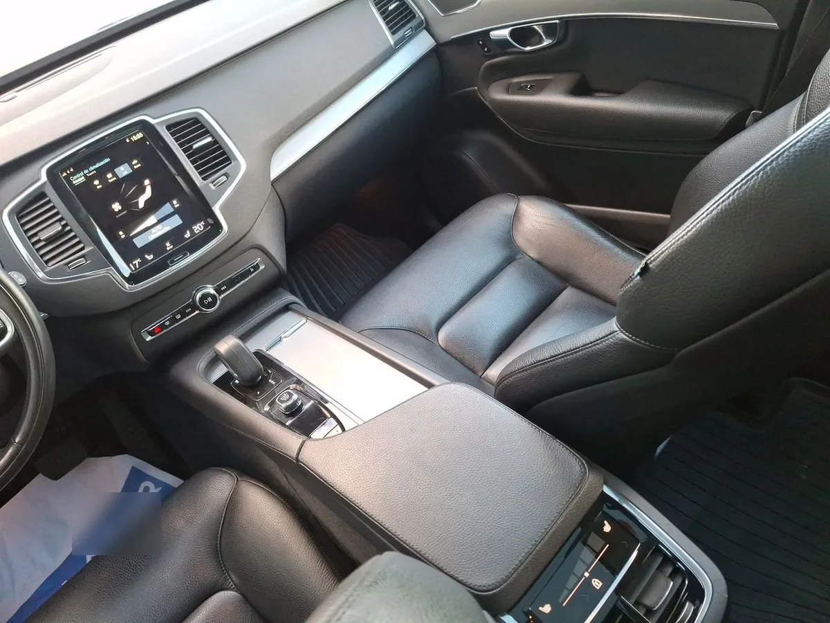 Volvo Xc90 2.0 B6 Momentum 4x4 At 5p año 2022
