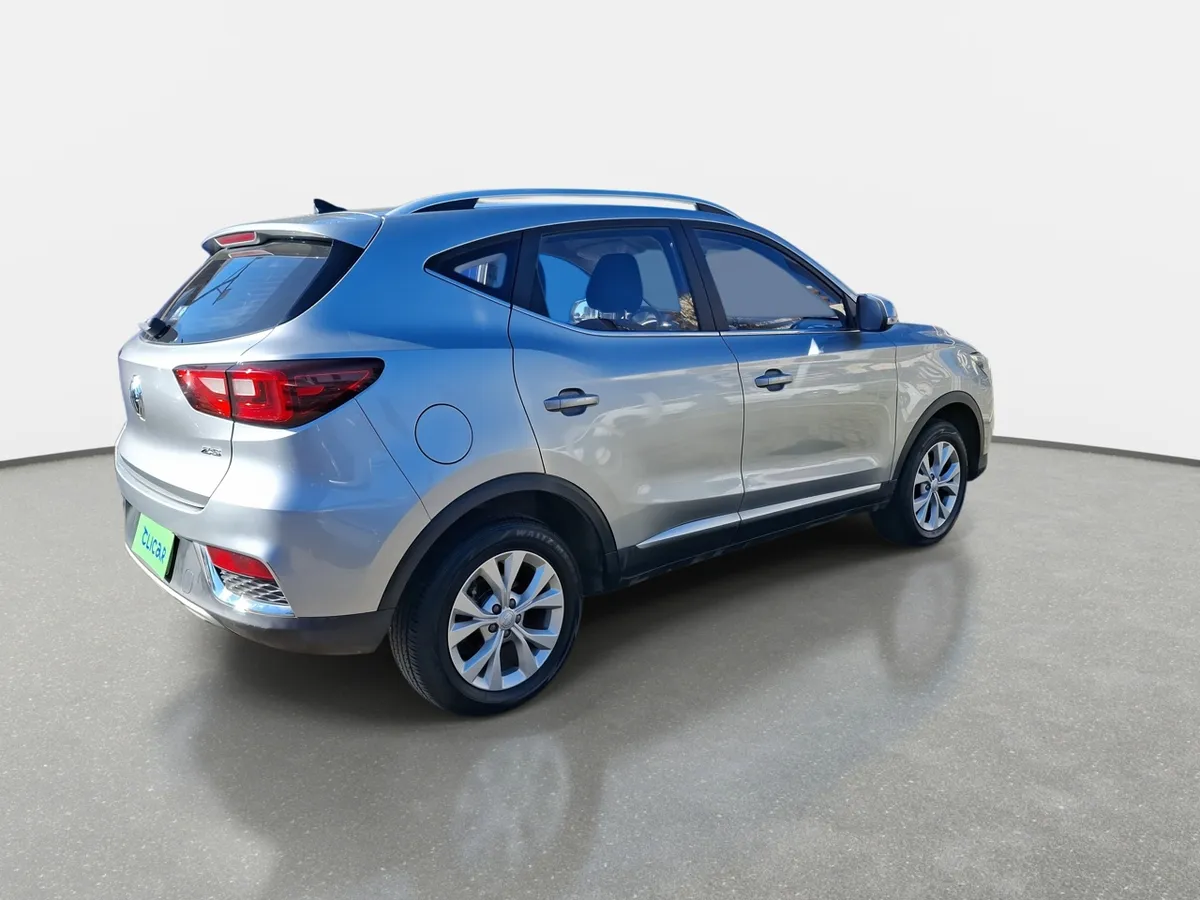 MG Mg Zs 1.5 Std 4x2 Mt 5p año 2024