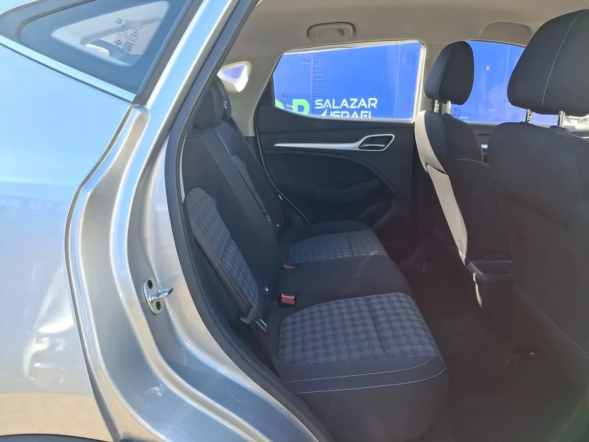 MG Mg Zs 1.5 Std 4x2 Mt 5p año 2024