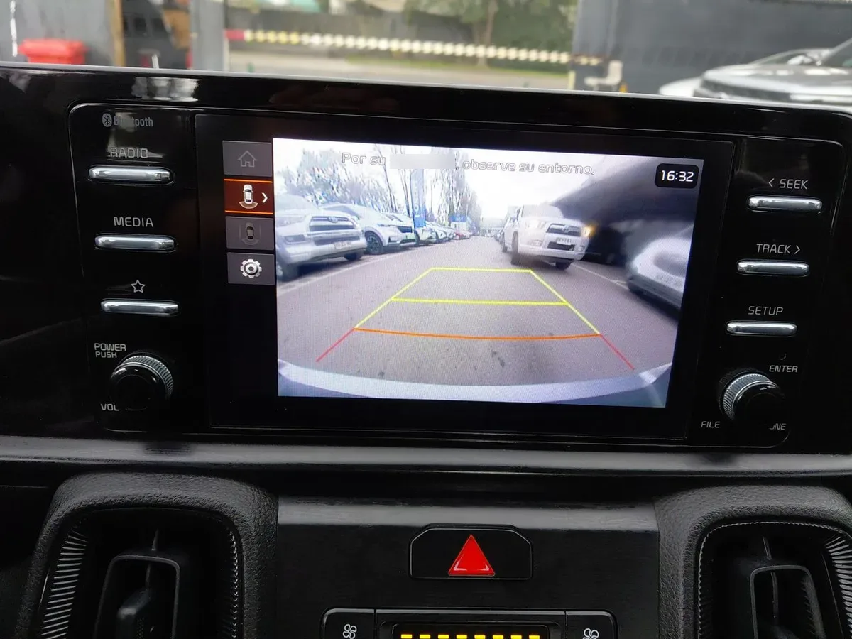 Kia Sonet 1.5 Ex 4x2 Ivt Ri At 5p año 2025