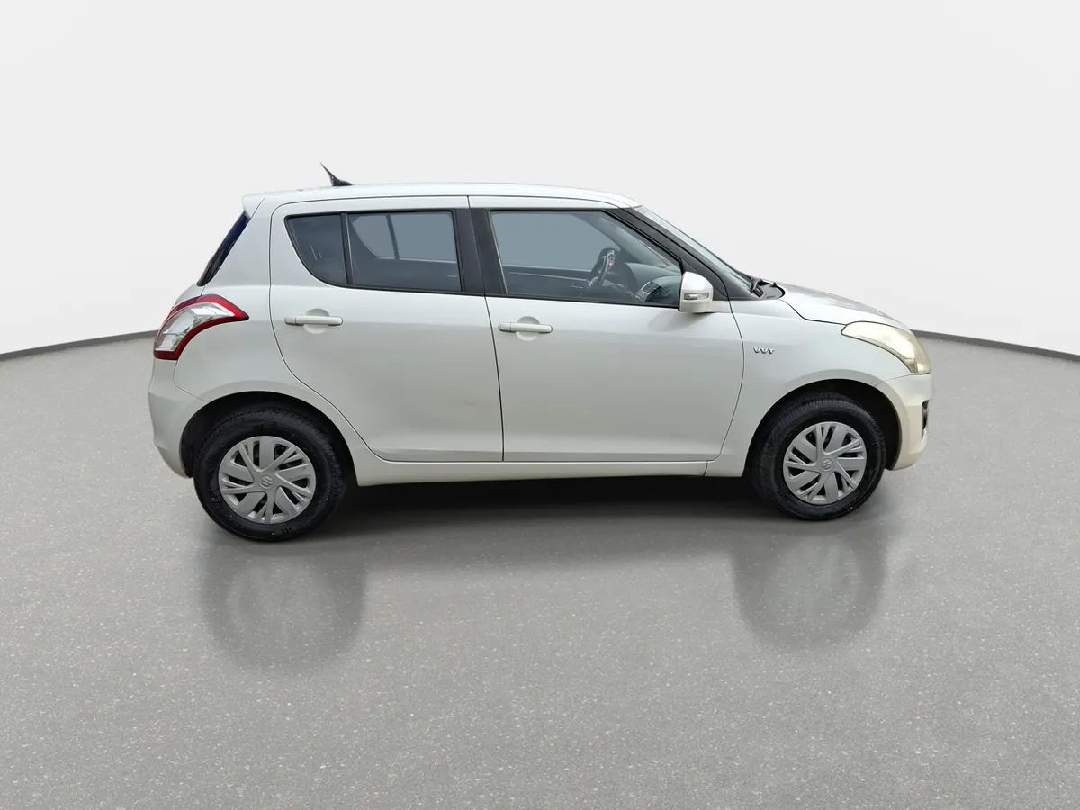 Suzuki Swift 1.2 Gl 4x2 Hb Ac Mt 5p año 2017