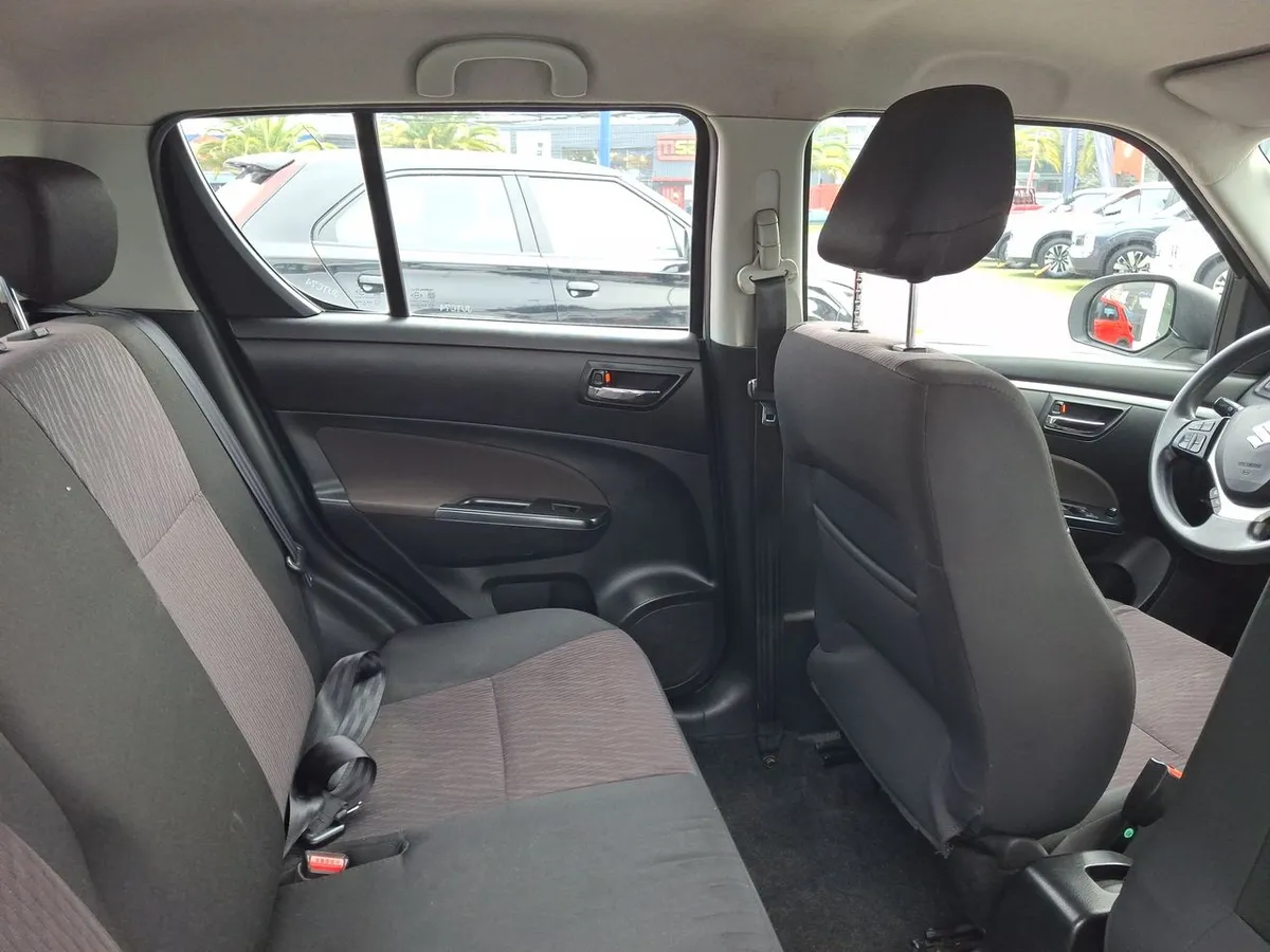 Suzuki Swift 1.2 Gl 4x2 Hb Ac Mt 5p año 2017