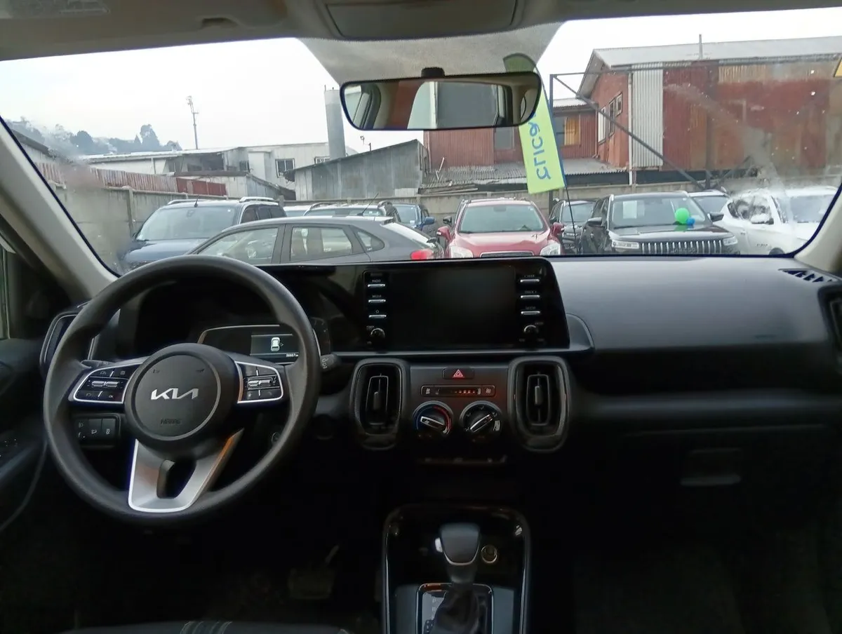 Kia Sonet 1.5 Ex 4x2 Ivt Ri At 5p año 2025