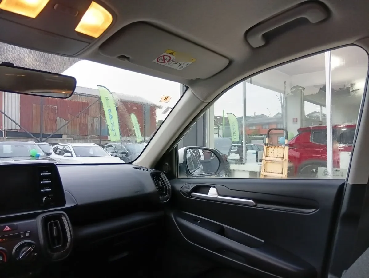 Kia Sonet 1.5 Ex 4x2 Ivt Ri At 5p año 2025