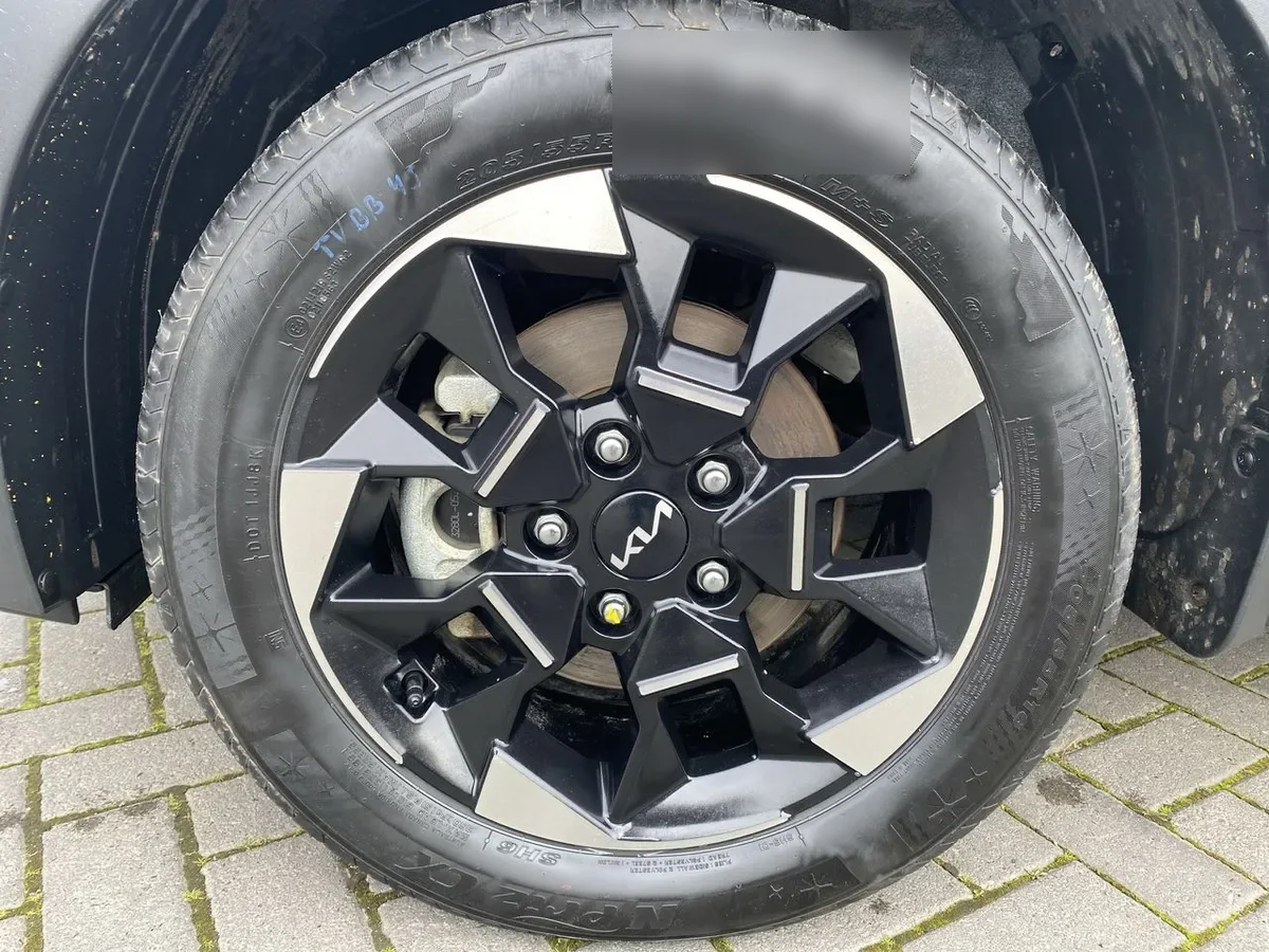 Kia Sonet 1.5 Ex 4x2 Ivt Ri At 5p año 2025