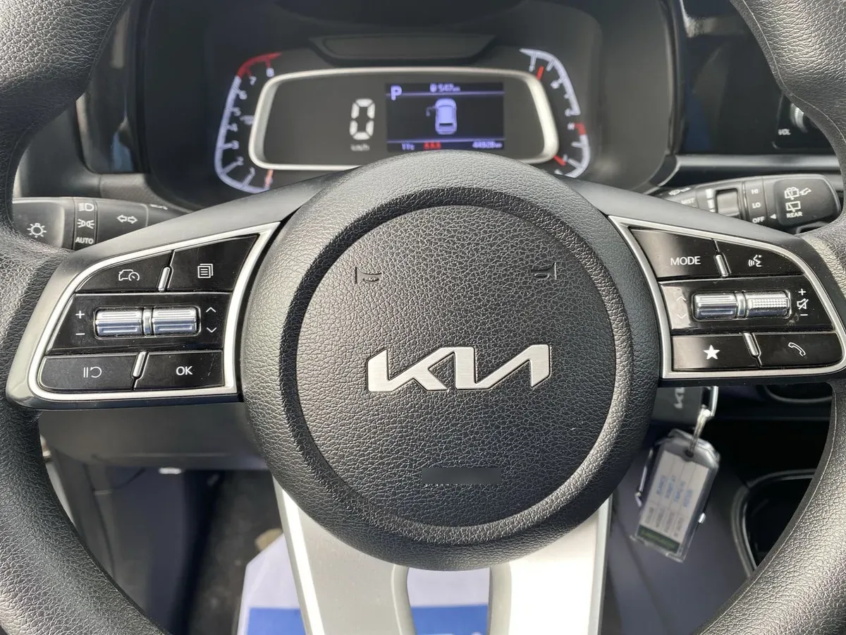 Kia Sonet 1.5 Ex 4x2 Ivt Ri At 5p año 2025