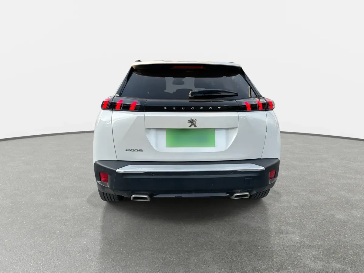 Peugeot 2008 1.2 Allure Puretech 130 4x2 Mt 5p año 2023