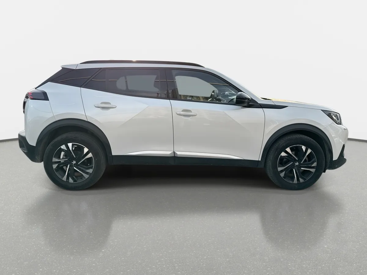 Peugeot 2008 1.2 Allure Puretech 130 4x2 Mt 5p año 2023