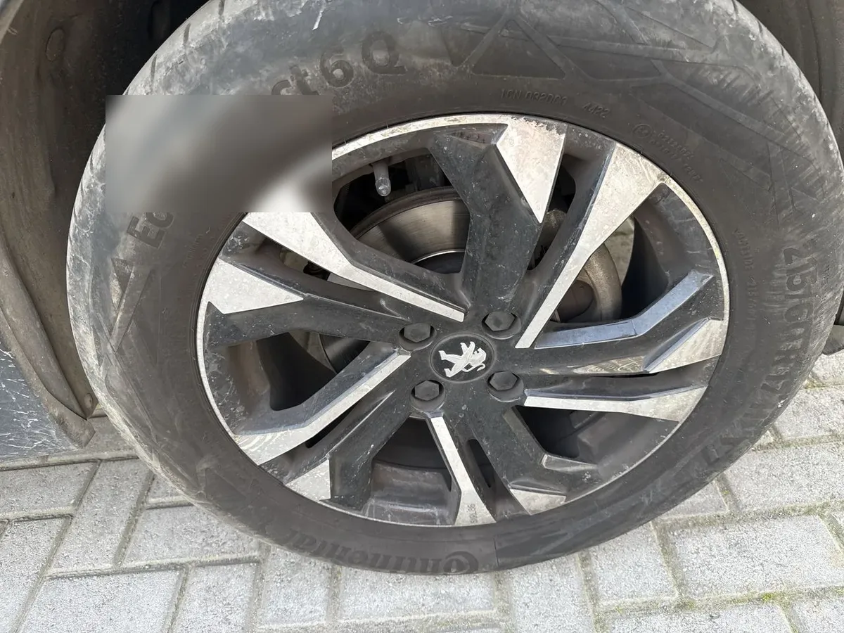 Peugeot 2008 1.2 Allure Puretech 130 4x2 Mt 5p año 2023