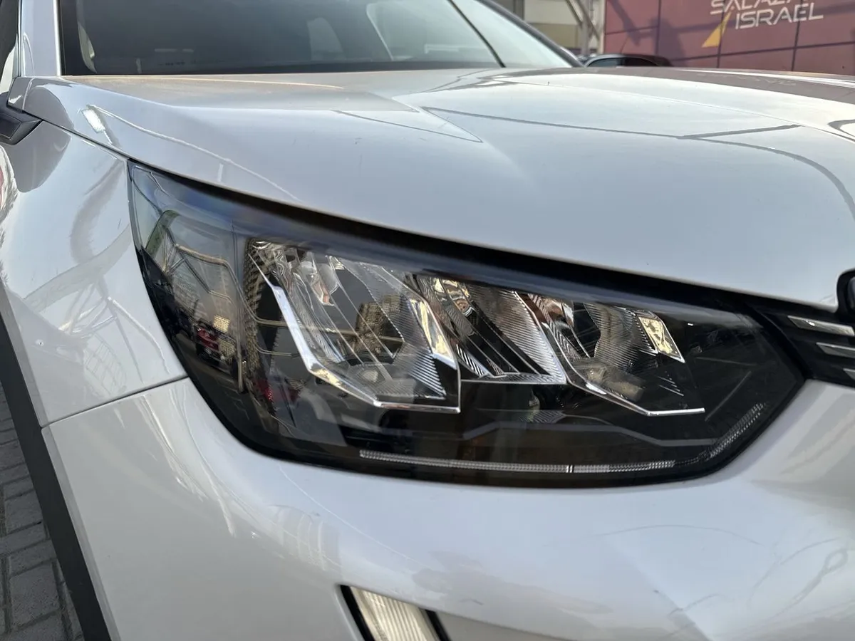 Peugeot 2008 1.2 Allure Puretech 130 4x2 Mt 5p año 2023