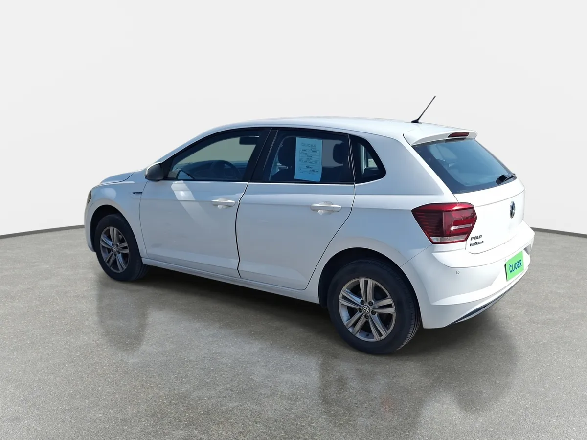 Volkswagen Polo 1.6 Comfortline 4x2 Mt5 5p año 2023