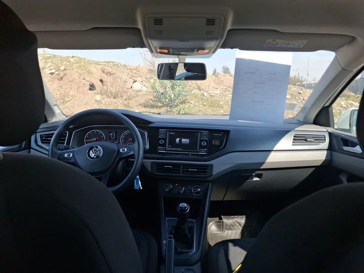 Volkswagen Polo 1.6 Comfortline 4x2 Mt5 5p año 2023
